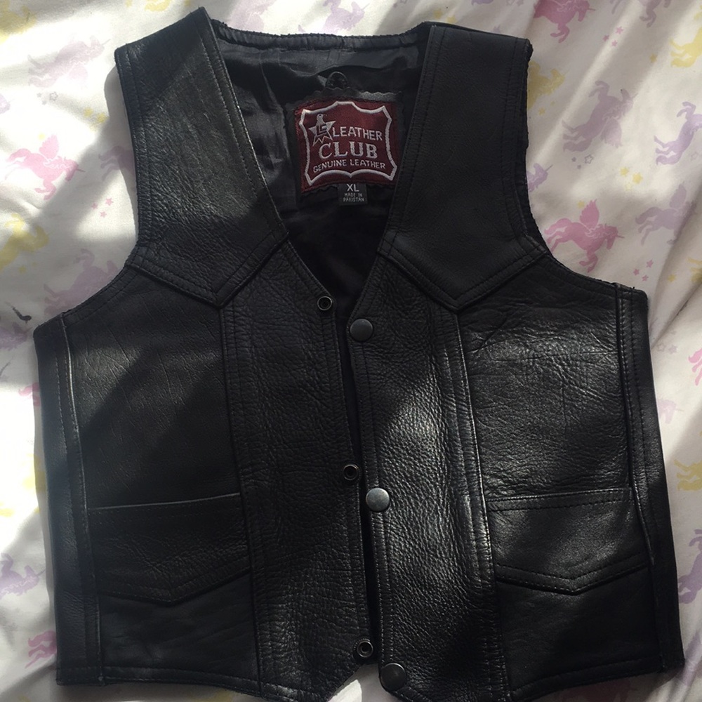 Kids black leather vest    unisex   XL
